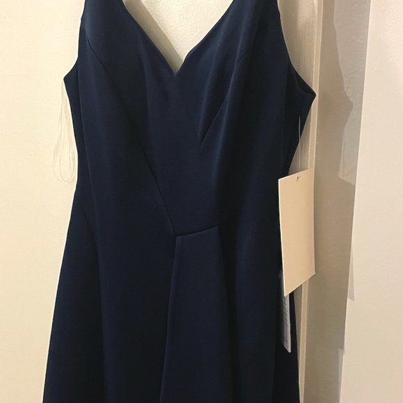 Love, Nickie Lew V-Neck Navy Envelope Hem Dress NWT, Size Small - Picture 5 of 9